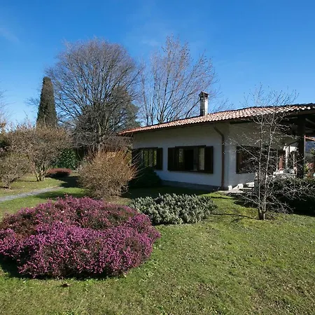 Sleeps 6 Lenno